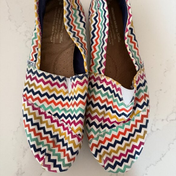 Jonathan Adler x TOMS - Size 9 - Picture 2 of 5